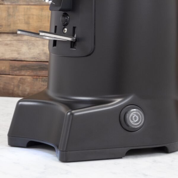 Eureka Helios 65 Coffee Grinder in Matte Black - Image 10