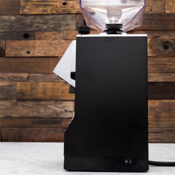 Eureka Mignon Specialita Espresso Grinder in Matte Black - Image 9