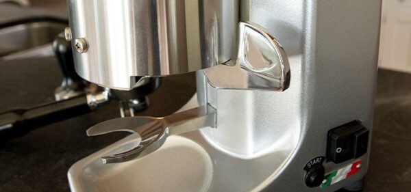 Quamar M80 Dosing Espresso Grinder with Timer in Silver - Image 3